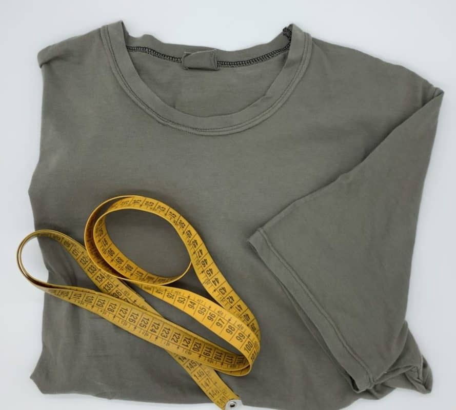 Confección de una camiseta de hombre