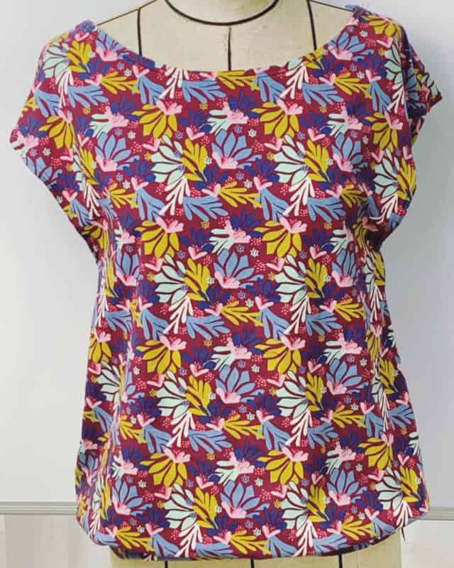 Camiseta manga caída